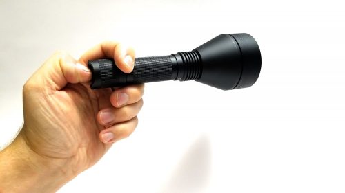 Latarka Convoy L21B z diodą SFT90 (5000 lumenów, zasięg ok. 1000 m)