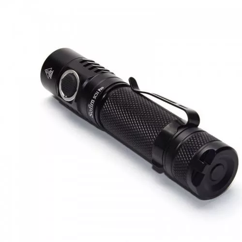 SC31 Pro 2000 Lumen Latarka akumulatorowa bez baterii